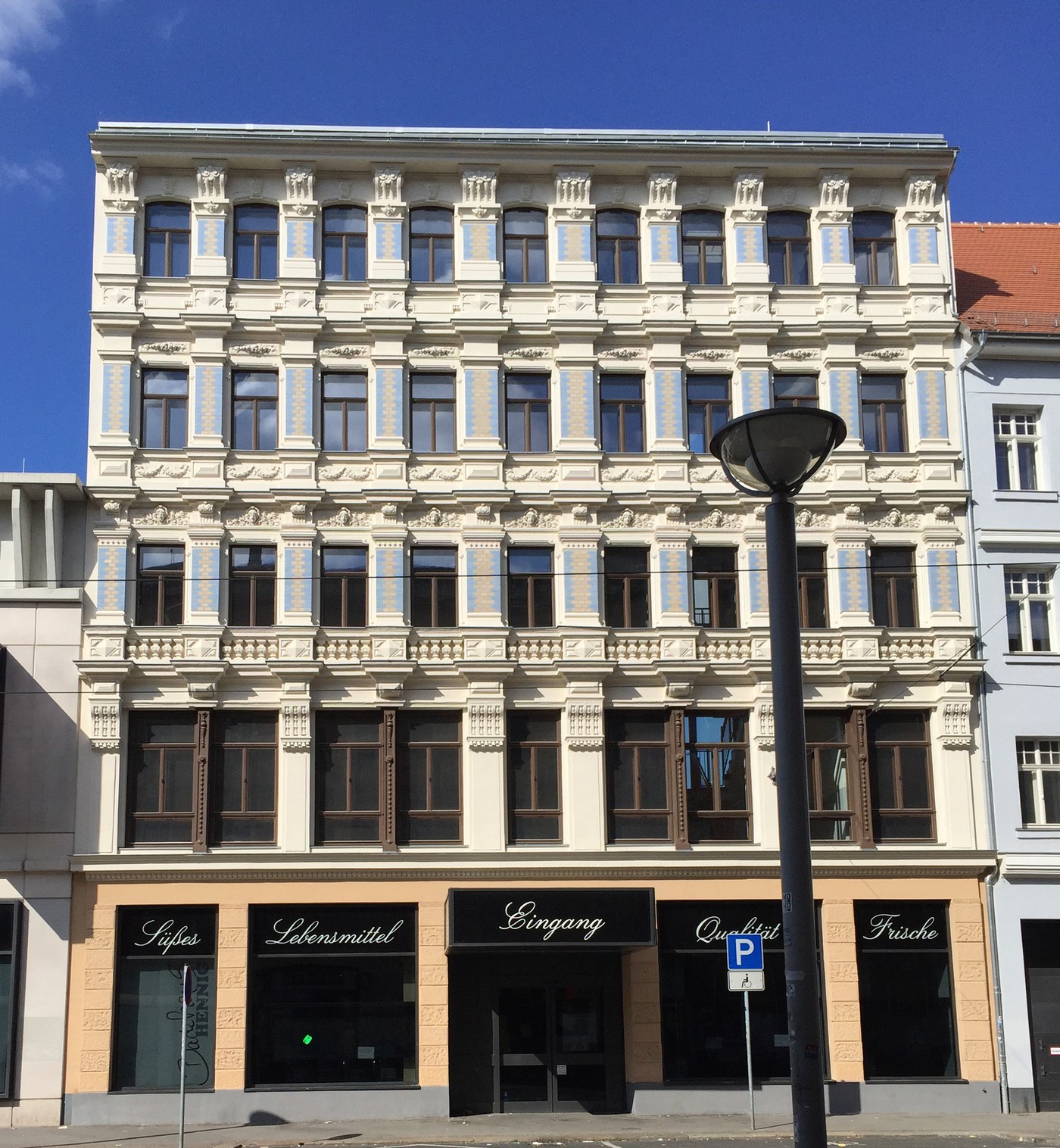 Gründerzeithaus, Lindenauer Markt 2, Foto: Francis Harvey, 2015 Gründerzeithaus, Lindenauer Markt 2