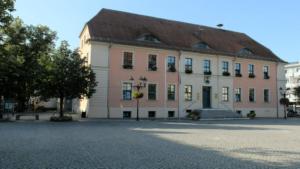 Abb. 24: Rathaus von Bernau