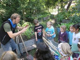 'Gartenkinder' einer Leipziger Kindertagesstätte zu Besuch im ANNALINDE Gemeinschaftsgarten
