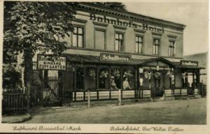 Abb. 24: Das Bahnhofshotel, Ansichtskarte von 1930