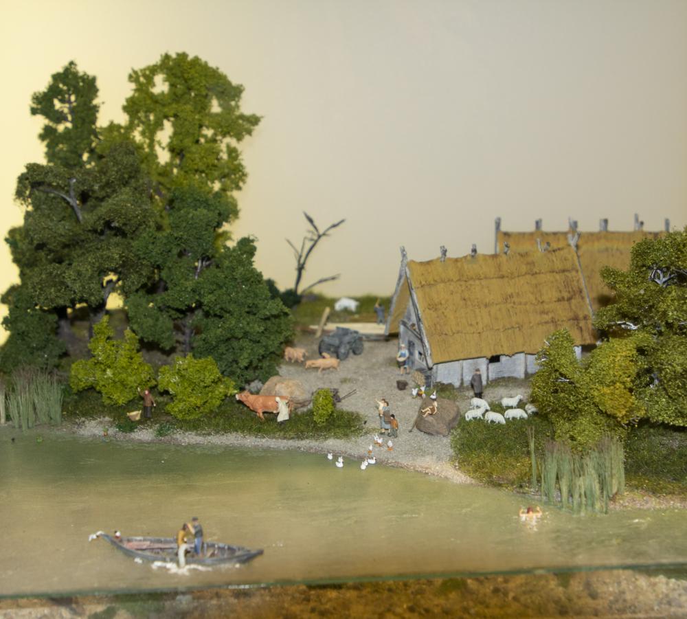 Abb. 4: Diorama mit der Darstellung der Besiedlungssituation in der Slawenzeit