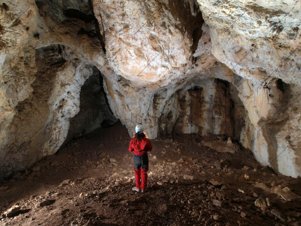 Abb. 16: Die Jubiläumshöhle bei Elbersberg