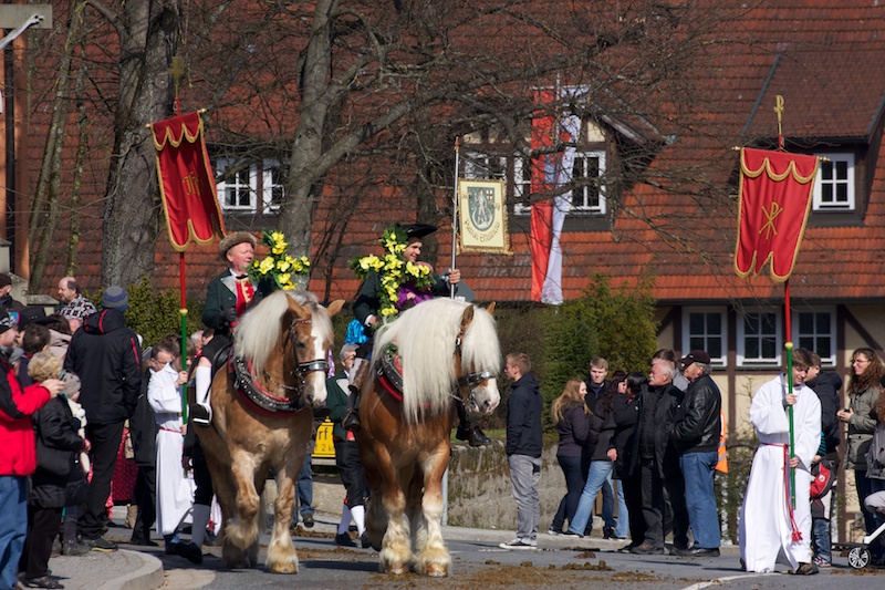 Abb. 6: Pferdewallfahrt des Georgiritts in Effeltrich 2015