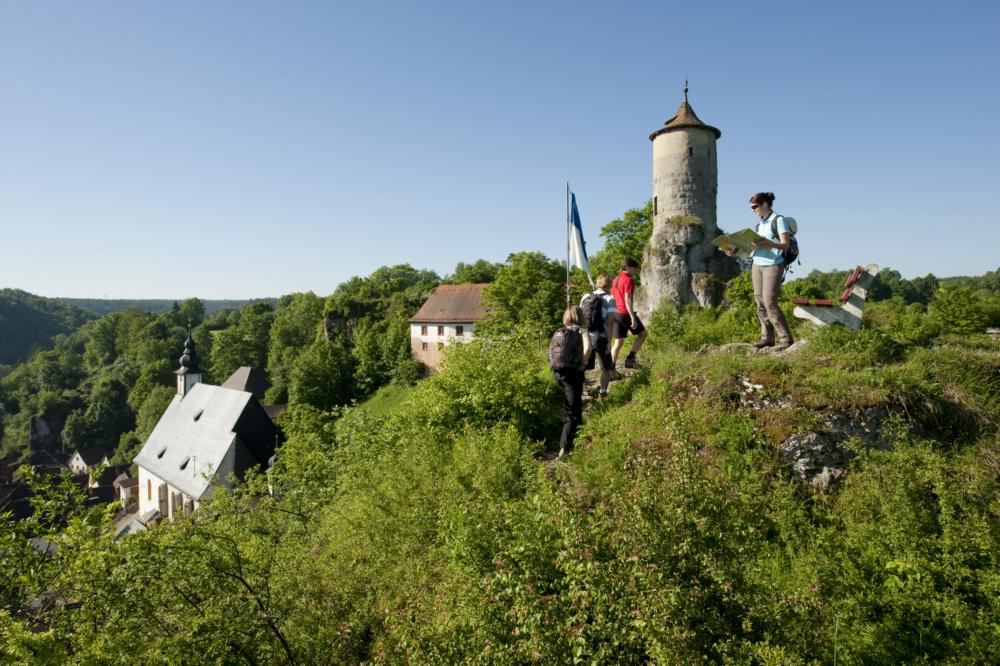 Abb. 10: Burg Waischenfeld mit den Steinernen Beutel