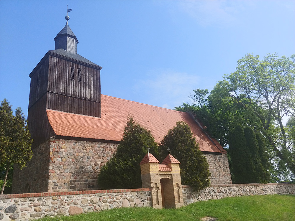 Abb. 11: Kirche in Kleptow