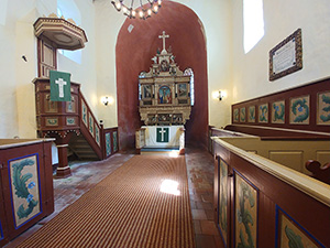 Abb. 9: Kircheninnenraum Schönfeld