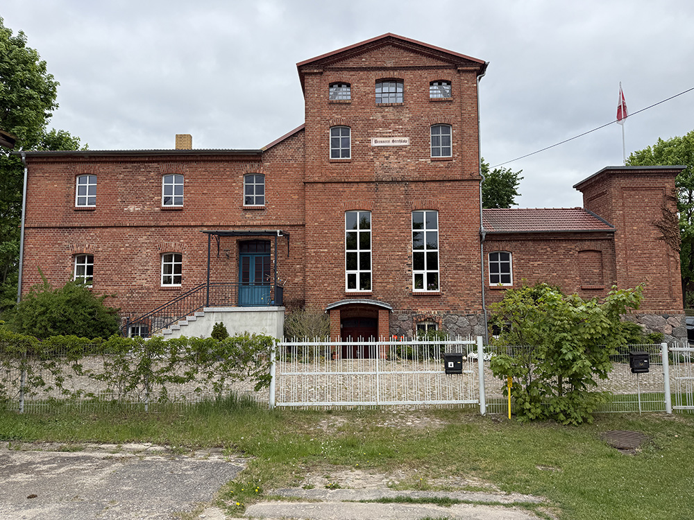 Abb. 2: Alte Brennerei Strehlow, erbaut um 1870, Branntweinproduktion bis ca. 1949