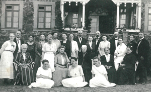 Abb. 90: Klein Luckow 1924: Die Familien Keibel-Ludwigsburg, Keibel-Klein Luckow, Keibel-Schwarzensee, Hertwig-Reinharz, Flügge-Blumenhagen und von Basse