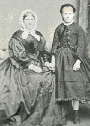 Abb. 17: Johanna Keibel geb. Lindenberg-Damme (1799–1866) mit ihrer ältesten Enkelin Helene Julie Keibel, später vermählte Braumüller (1855–1936)